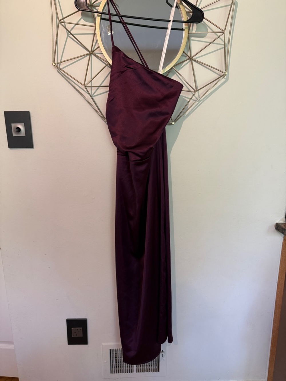 Lulu's One-Shoulder Satin Gown in Plum
